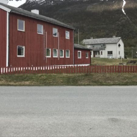 Lyngenfjord Gammelhotell Olderdalen Bagian luar foto