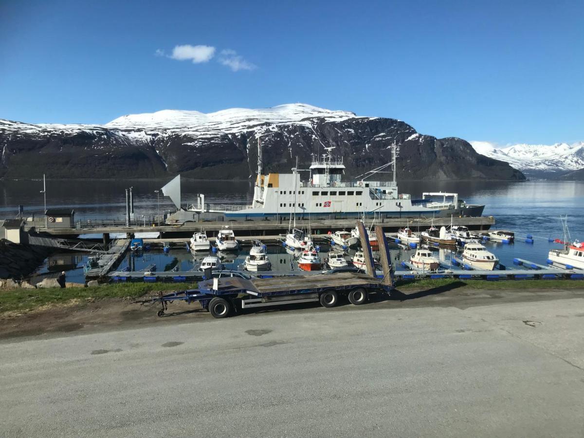Lyngenfjord Gammelhotell Olderdalen Bagian luar foto